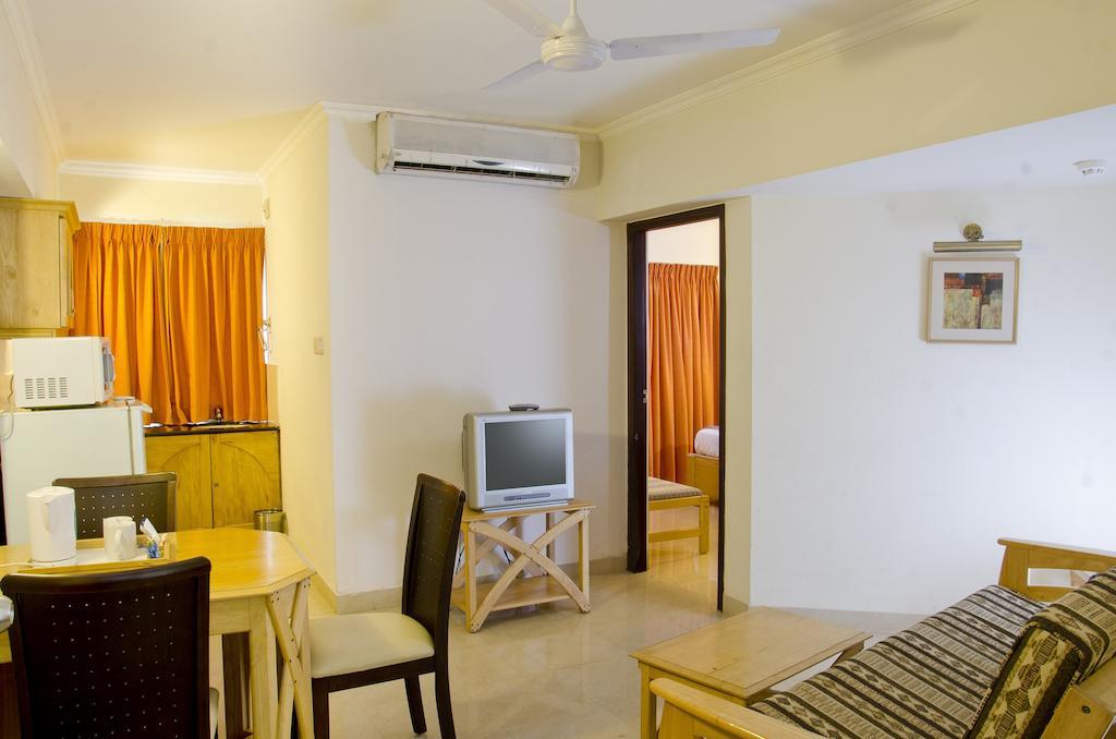 Lotus 8 Hotel Nedumbassery Chambre photo