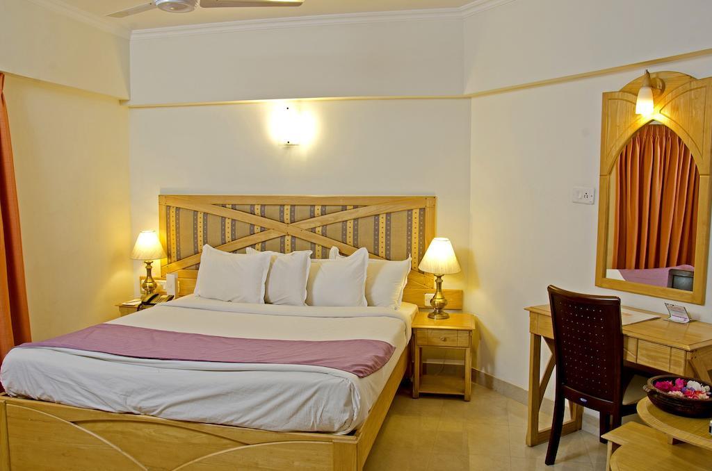Lotus 8 Hotel Nedumbassery Chambre photo